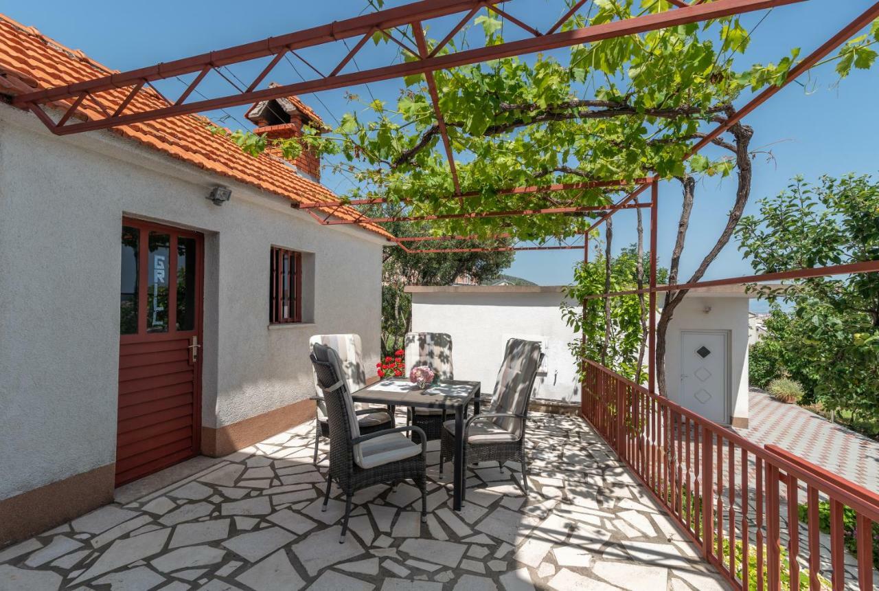 Apartment Nives Trogir Exterior foto